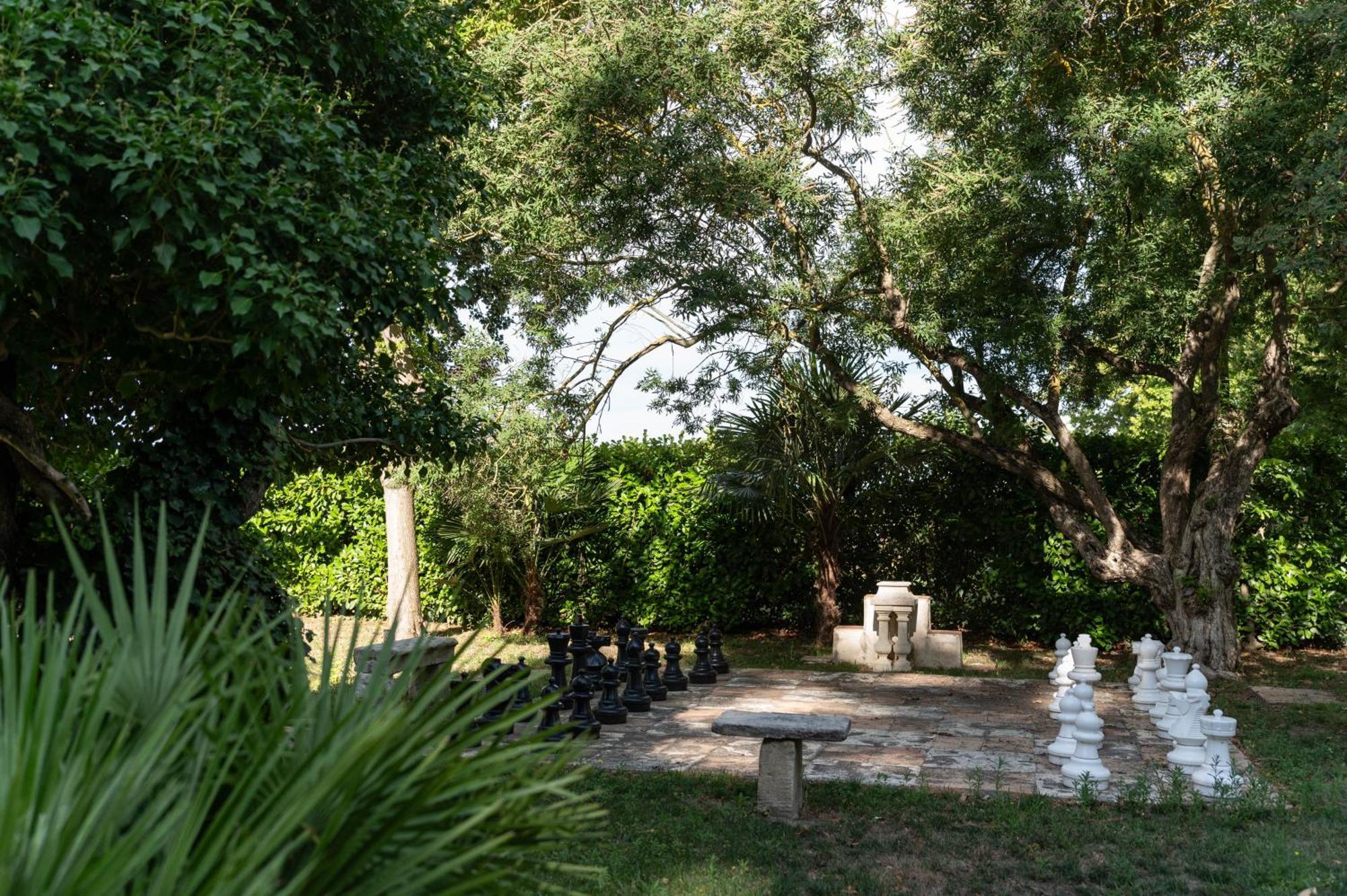 Mas Du Versadou, Dans Un Espace Naturel Protege, Piscine Couverte Chauffee Toute L'Annee, Spa Et Salle De Jeux Saint-Gilles  Εξωτερικό φωτογραφία