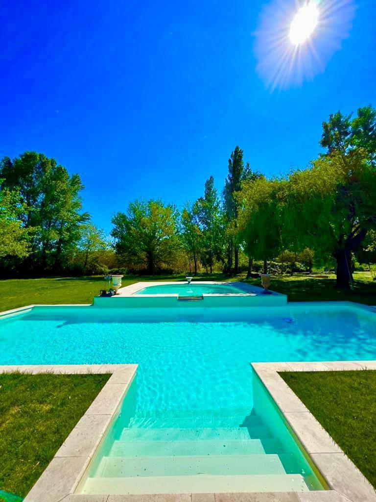 Mas Du Versadou, Dans Un Espace Naturel Protege, Piscine Couverte Chauffee Toute L'Annee, Spa Et Salle De Jeux Saint-Gilles  Εξωτερικό φωτογραφία